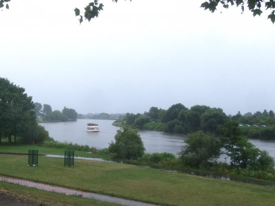 Die Weser mit der "Friedrich"