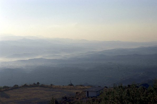 Die Evrosniederung im Morgennebel